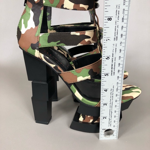 Pink Palms Camouflage Spike Buckle Ankle Wrap Block Rivets Wedge Sandals Size 7 - Picture 15 of 16